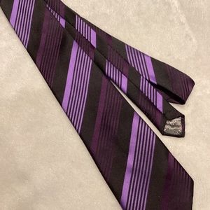 Gucci men’s tie purple & black stripes
